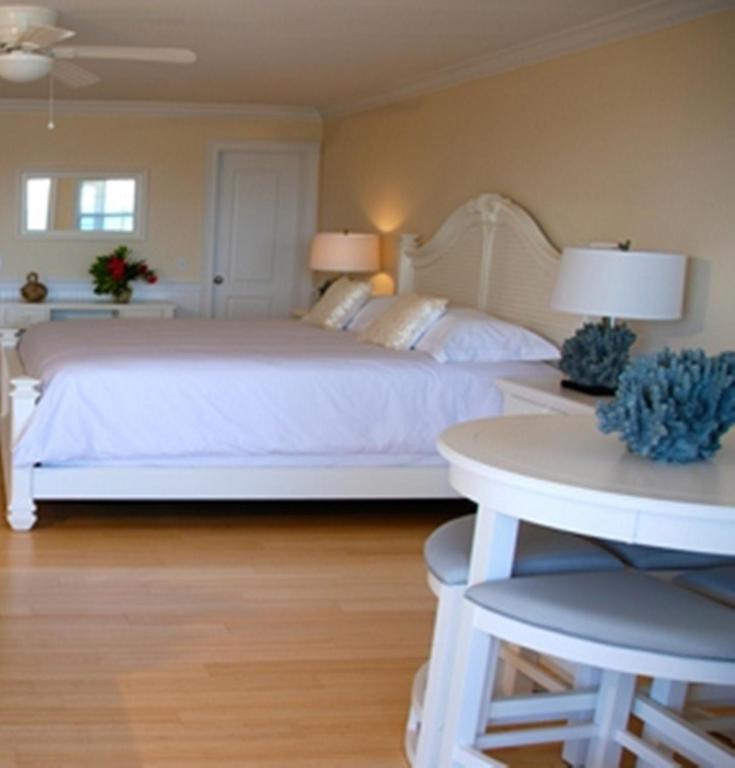 Bluff House Beach Resort & Marina Green Turtle Cay Room photo