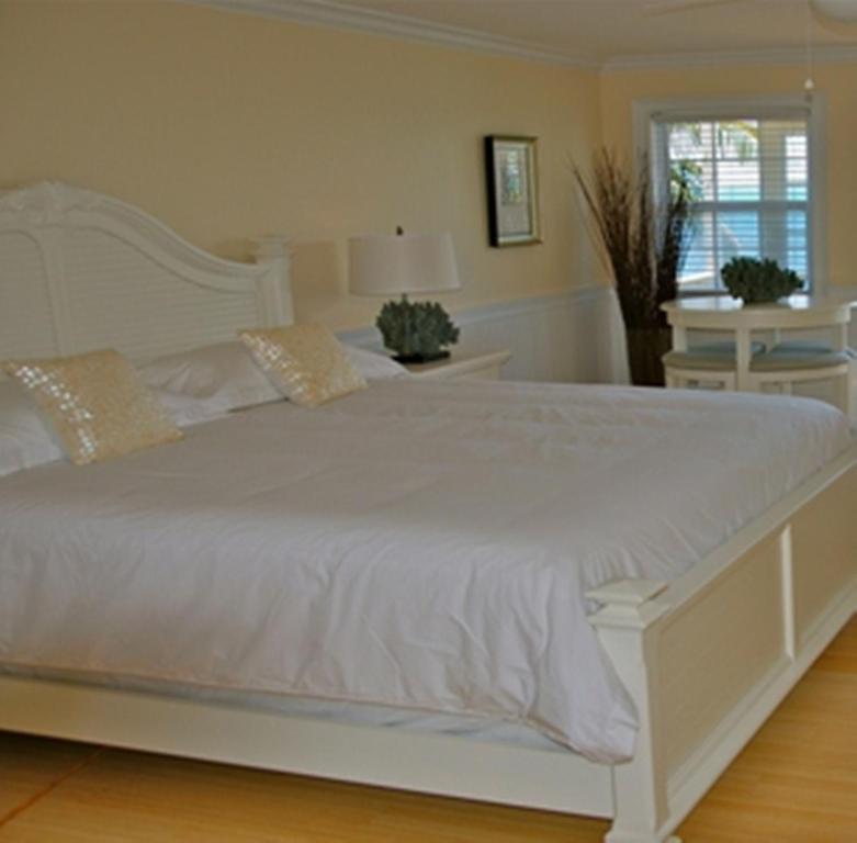 Bluff House Beach Resort & Marina Green Turtle Cay Room photo