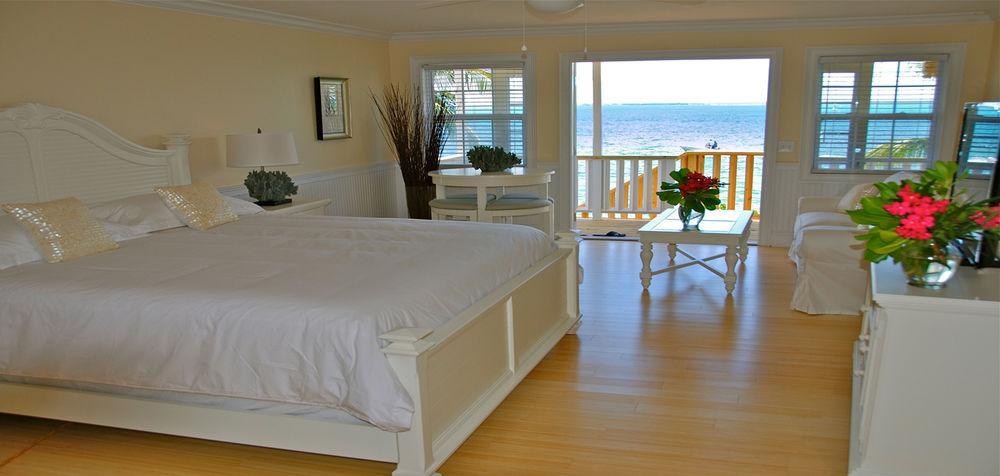 Bluff House Beach Resort & Marina Green Turtle Cay Exterior photo