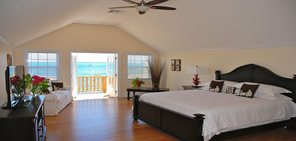 Bluff House Beach Resort & Marina Green Turtle Cay Exterior photo